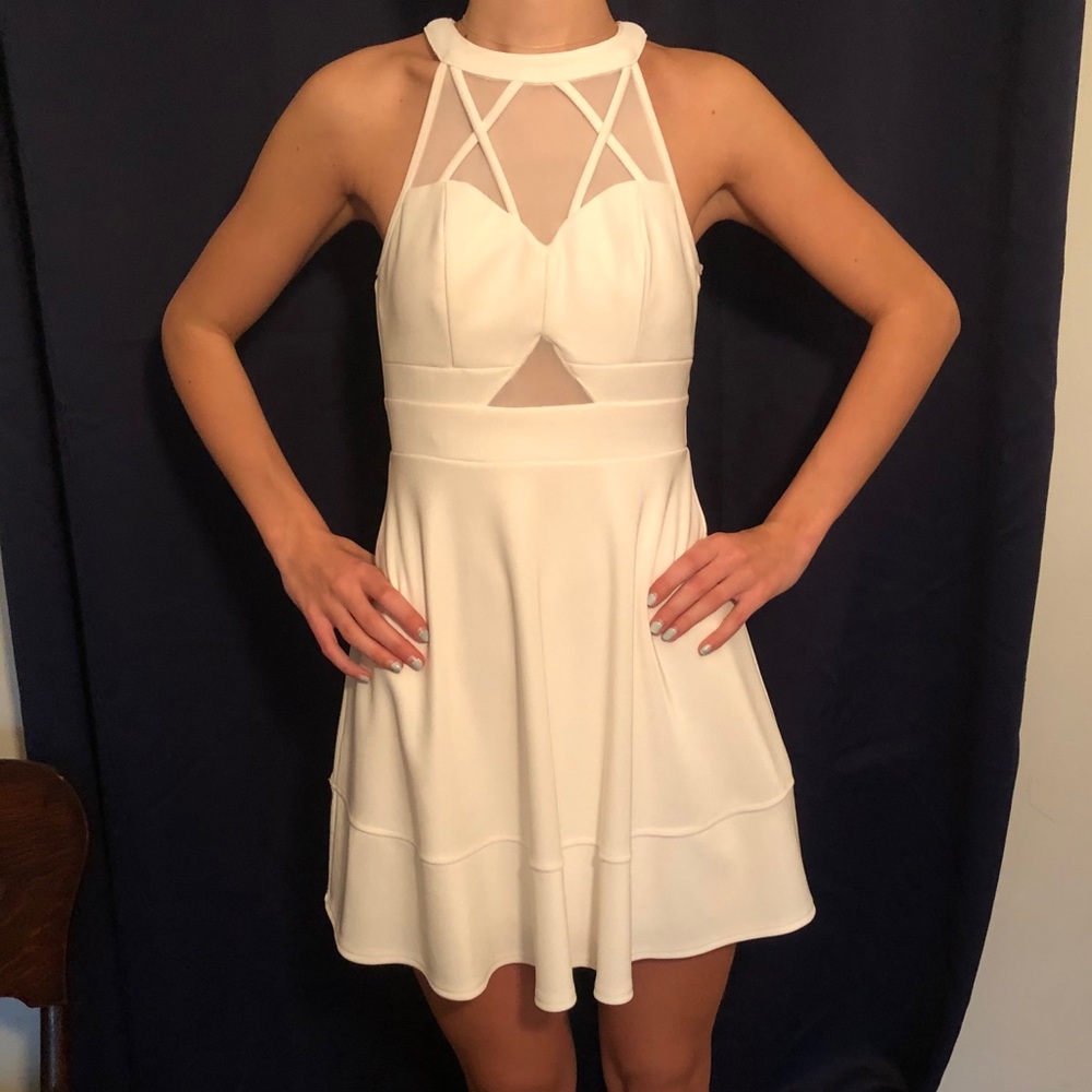 Sleeveless Mesh Design Dress